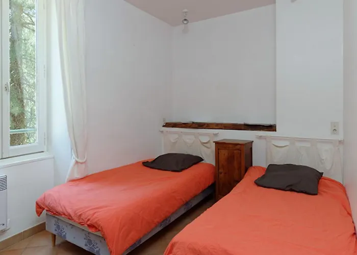 Campingplatz Spacieux Pour 6 Personnes A Aires - Api-1-52-850 Les Aires